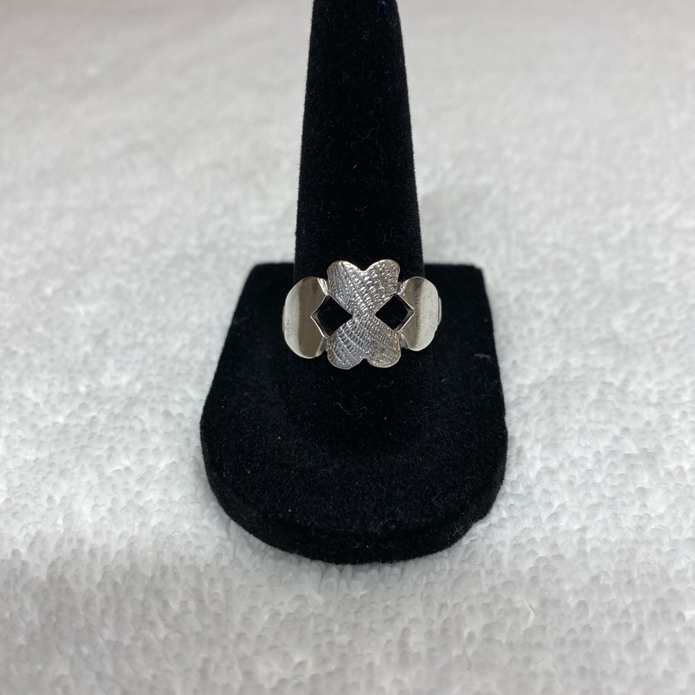 Silver 4 Hearts Women's Ring